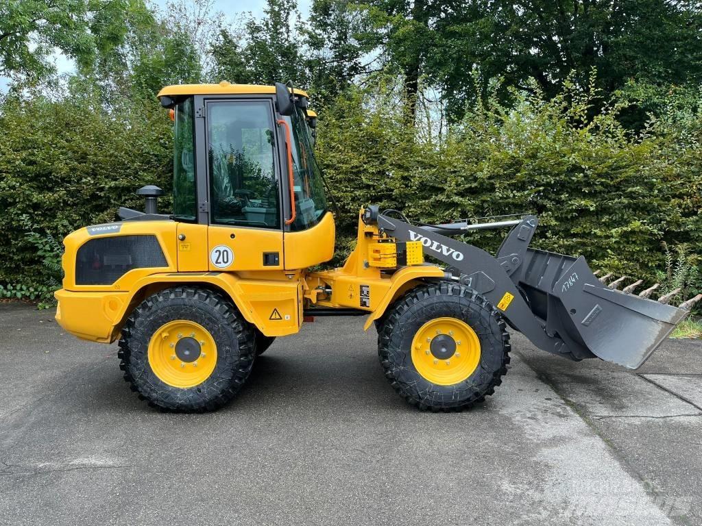 Volvo L 30 H Kolové nakladače
