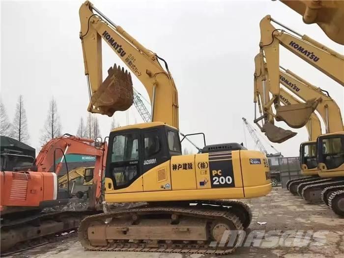 Komatsu PC 200-7 Pásová rýpadla