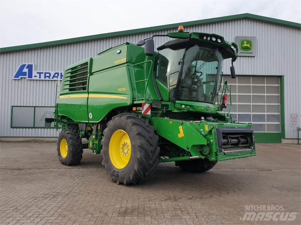 John Deere T670 Sklízecí mlátičky