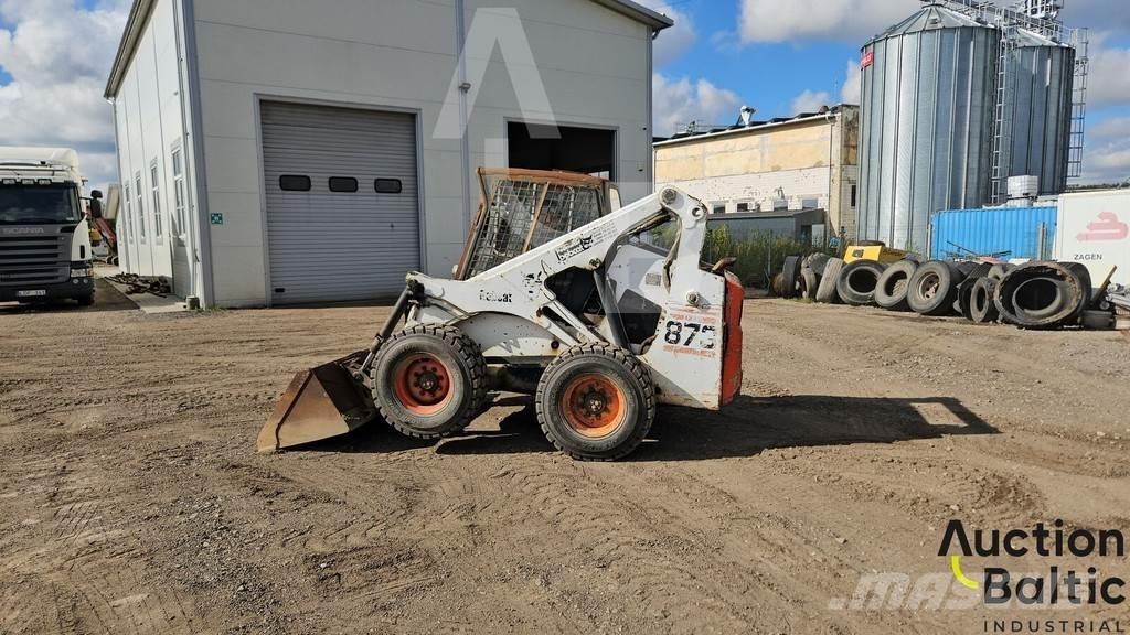 Bobcat 873 Smykem řízené nakladače