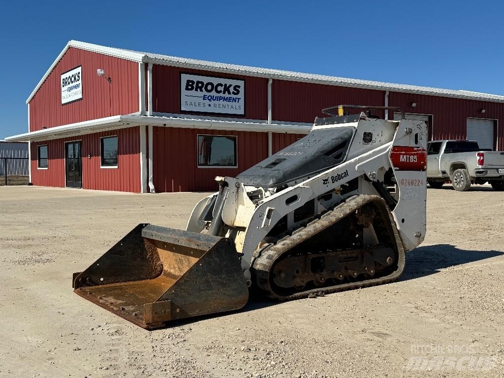 Bobcat MT 85 Smykem řízené nakladače