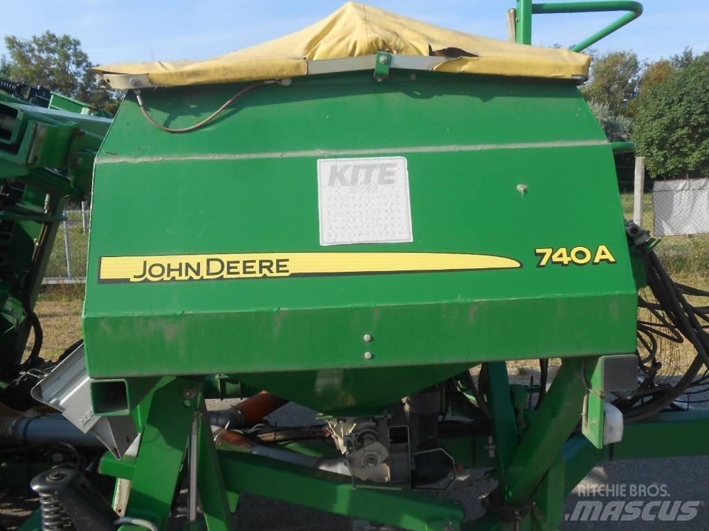 John Deere 740 A Mechanické secí stroje