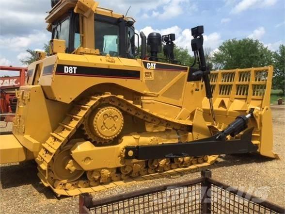 CAT D8T Pásové dozery