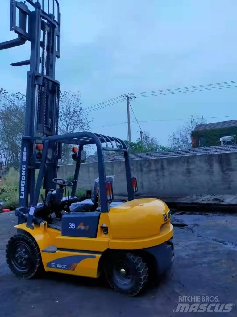 LiuGong CPC 35 Dieselové vozíky