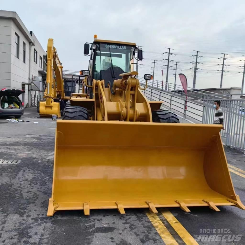 CAT 966 H Kolové nakladače