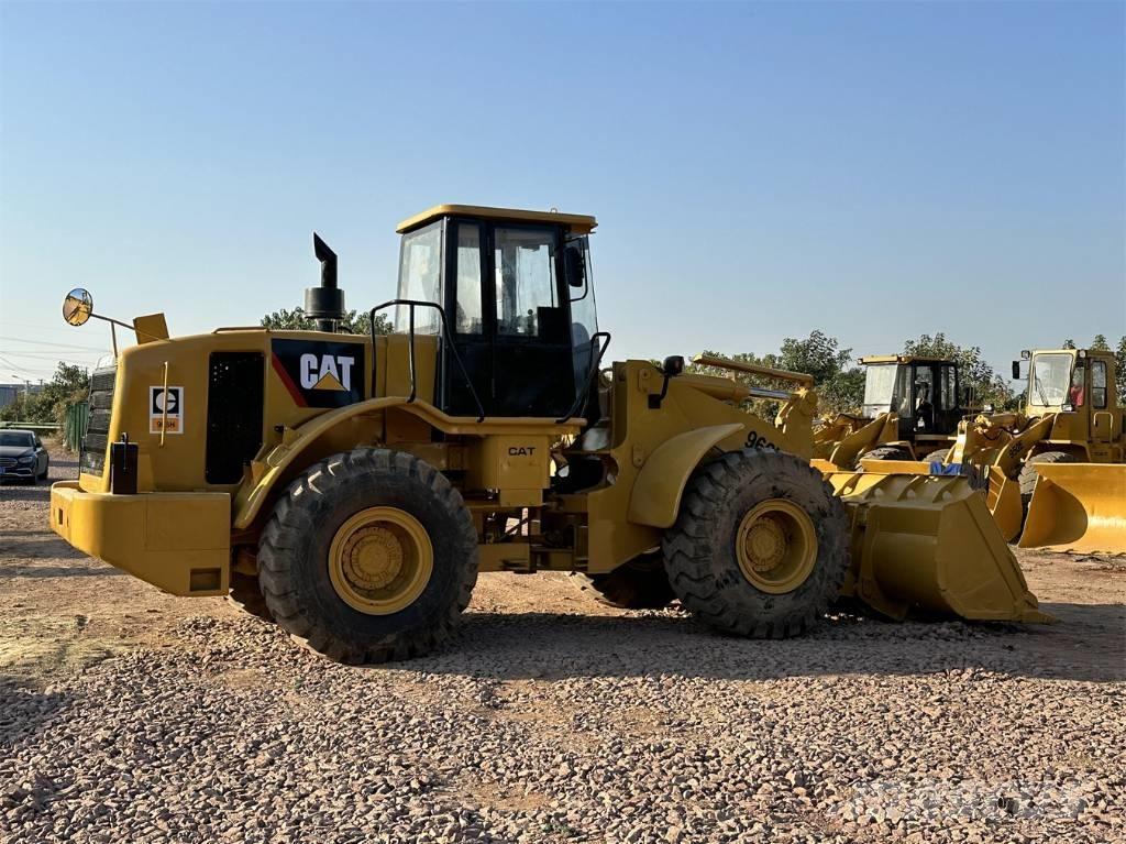 CAT 966H Kolové nakladače