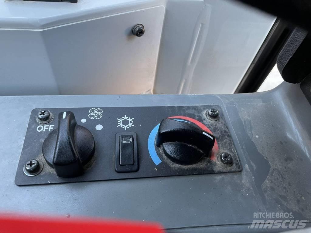 Takeuchi TCR50-2 Pásové dempry