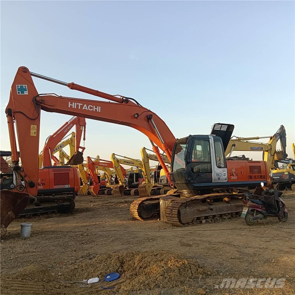 Hitachi ZX240 Pásová rýpadla