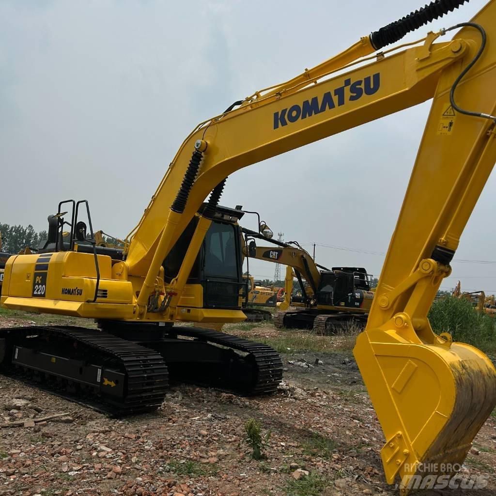 Komatsu 220-8 Pásová rýpadla