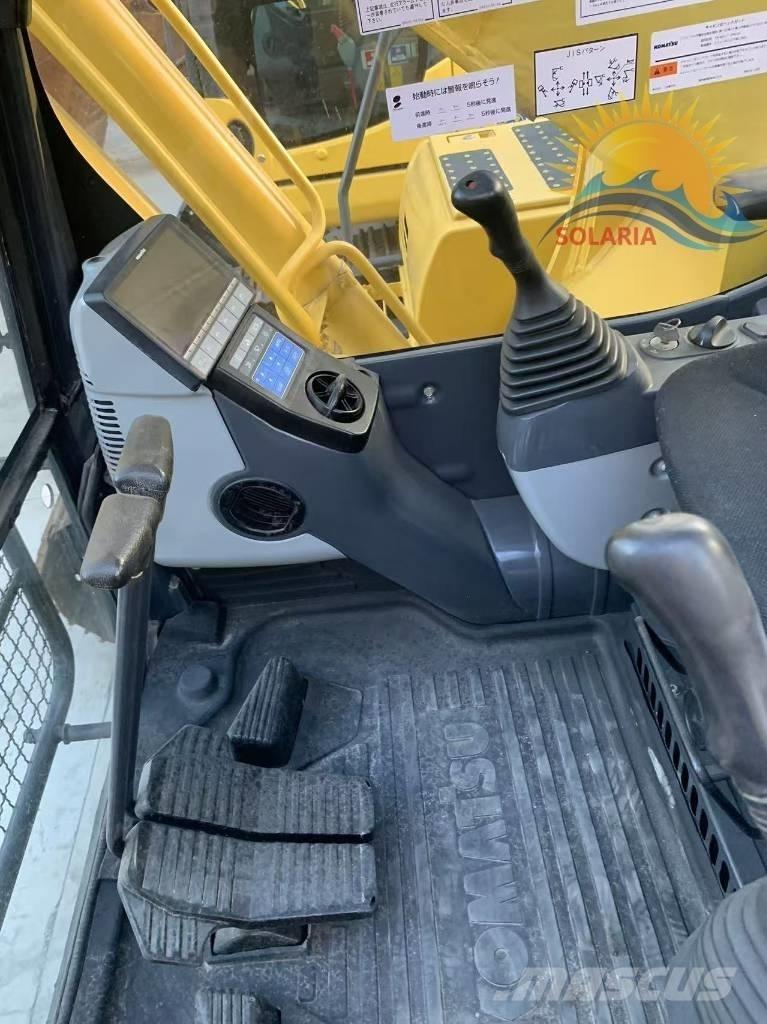 Komatsu PC 220 Pásová rýpadla