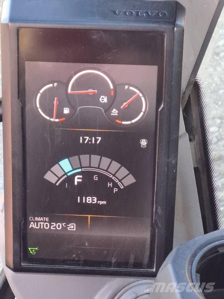 Volvo ECR235EL Pásová rýpadla