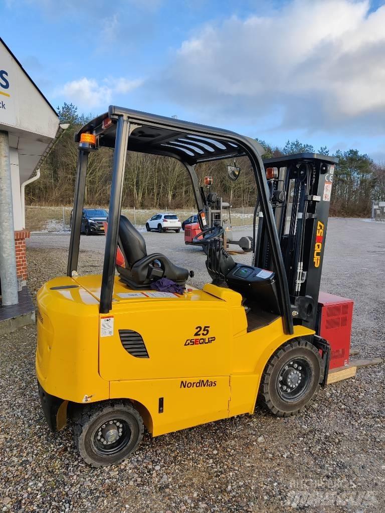 GS Lift FB25 Akumulátorové vozíky