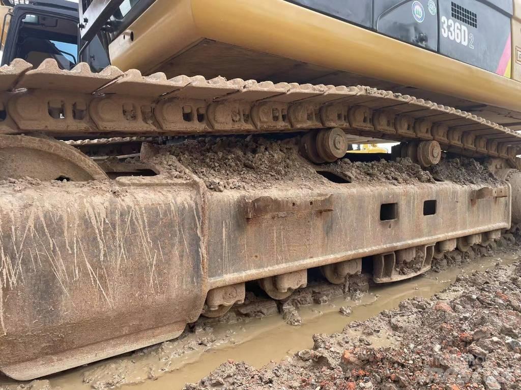 CAT 336 D L Rýpadla s dlouhým dosahem