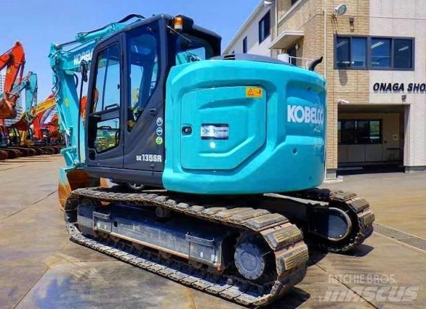 Kobelco SK 135 Midi rýpadla 7t - 12t
