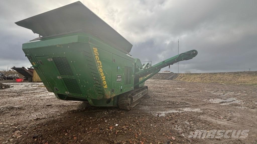 McCloskey J35 Mobilní drtiče