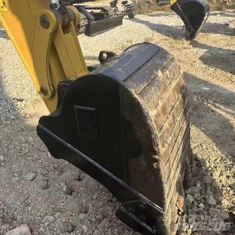 CAT 307 Pásová rýpadla