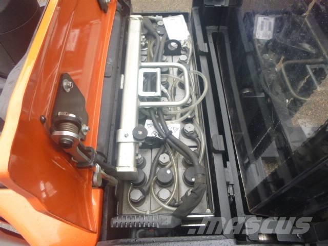 BT SPE 140 L Ručně vedené vysokozdvižné vozíky