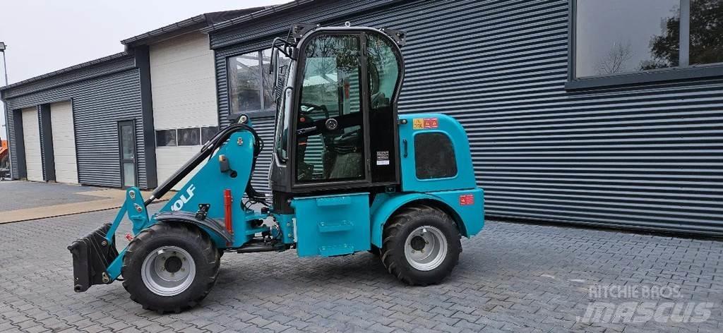 Wolf R906 Kolové nakladače