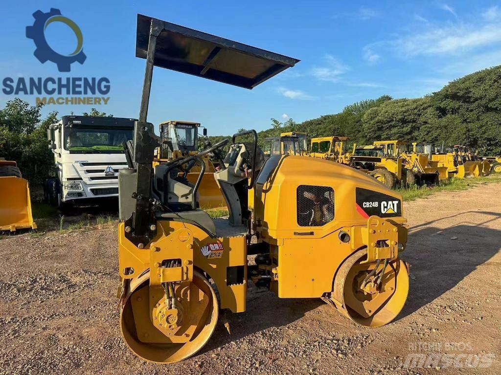 CAT CB 24 B Tandemové válce