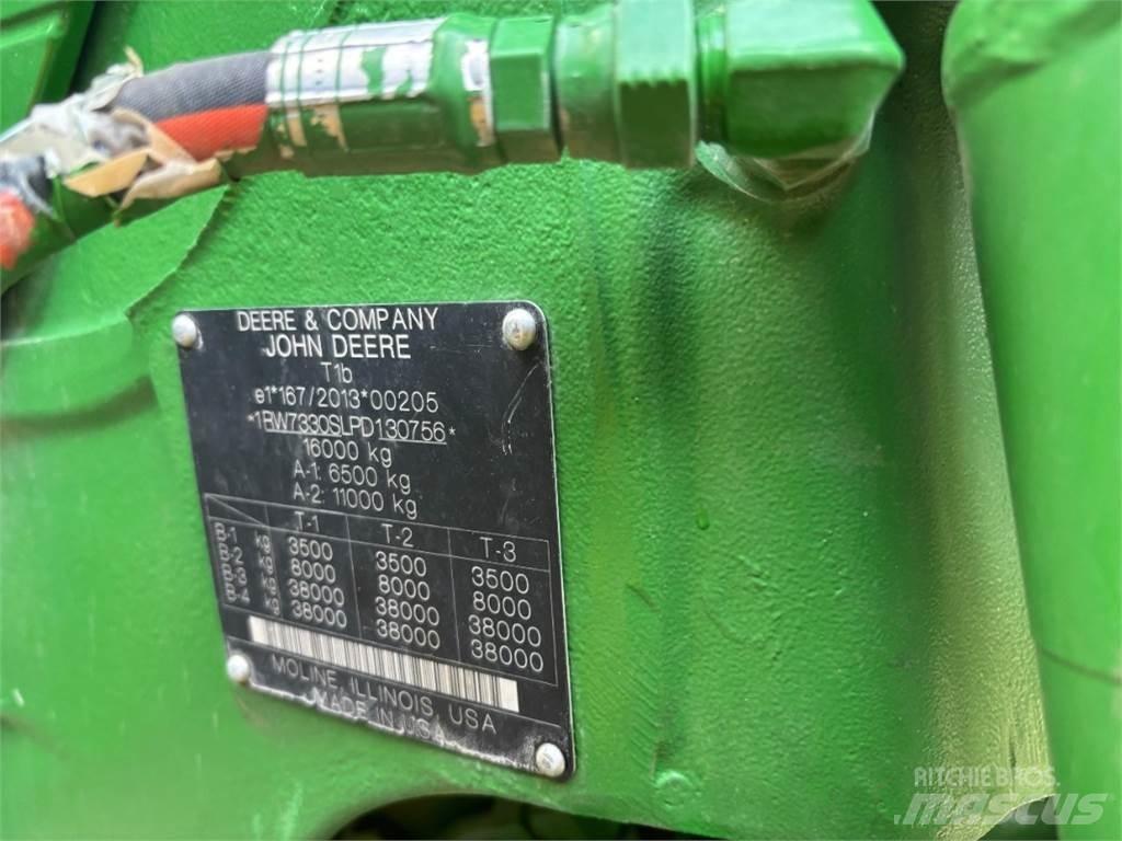 John Deere 7R330 Traktory