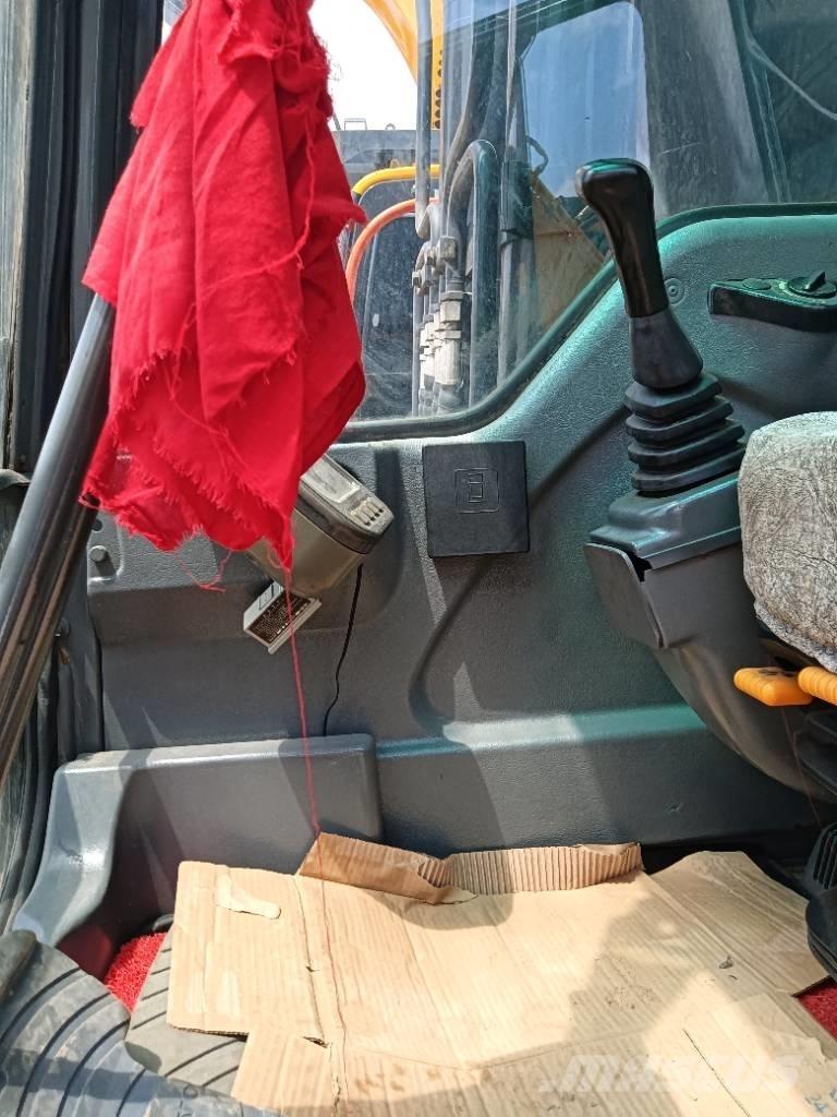Volvo EC 210 Pásová rýpadla