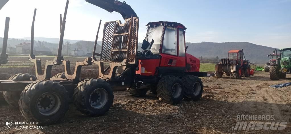 Komatsu 835 Vyvážecí traktory