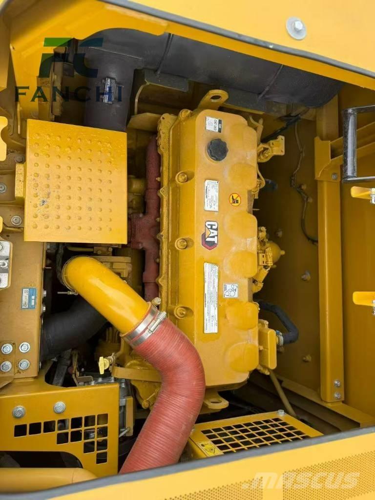 CAT 349 Pásová rýpadla