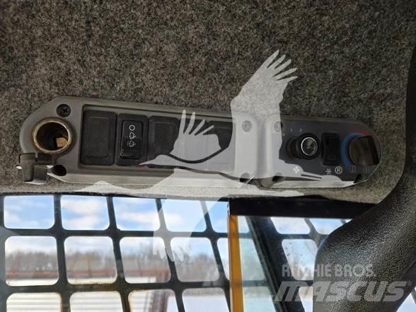 Bobcat S185 Smykem řízené nakladače