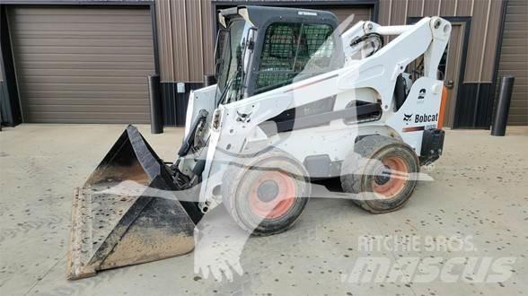 Bobcat S850 Smykem řízené nakladače