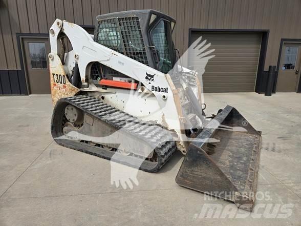 Bobcat T300 Smykem řízené nakladače