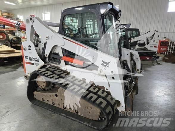 Bobcat T650 Smykem řízené nakladače