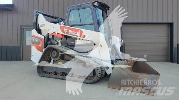 Bobcat T76 Smykem řízené nakladače