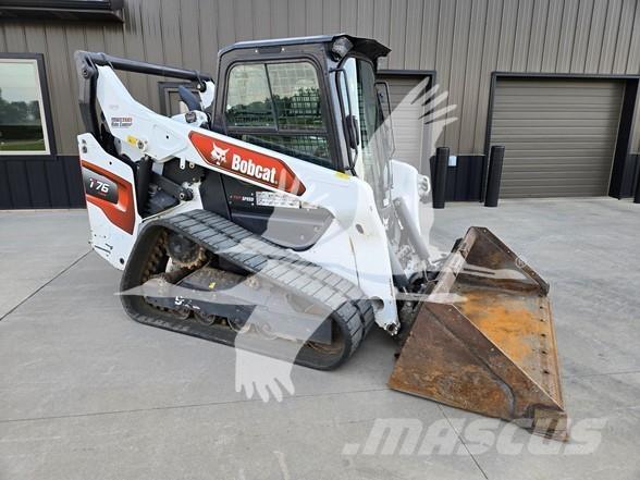 Bobcat T76 Smykem řízené nakladače