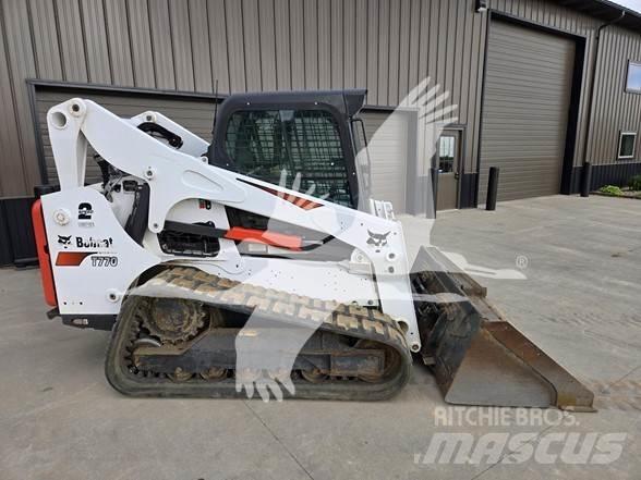 Bobcat T770 Smykem řízené nakladače