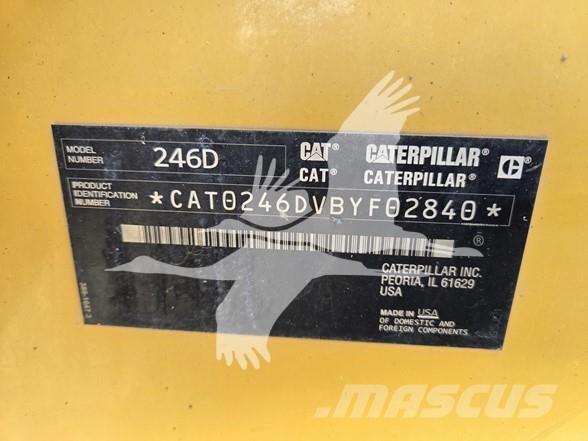 CAT 246D Smykem řízené nakladače