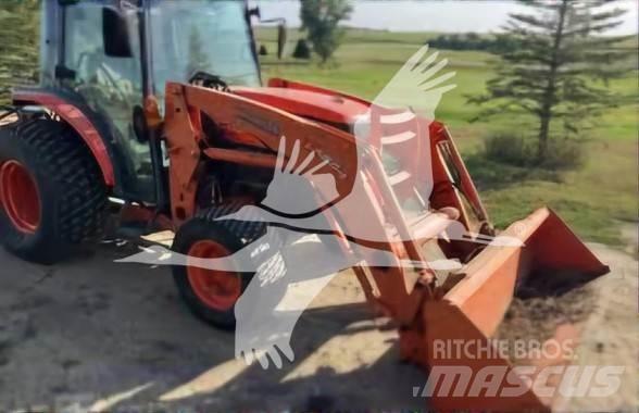 Kubota L4240 Traktory
