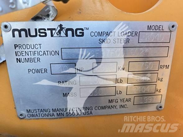 Mustang 2040 Smykem řízené nakladače