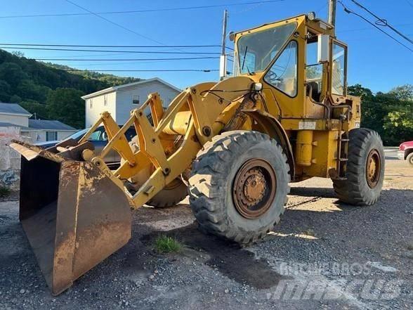 CAT 966 C Kolové nakladače