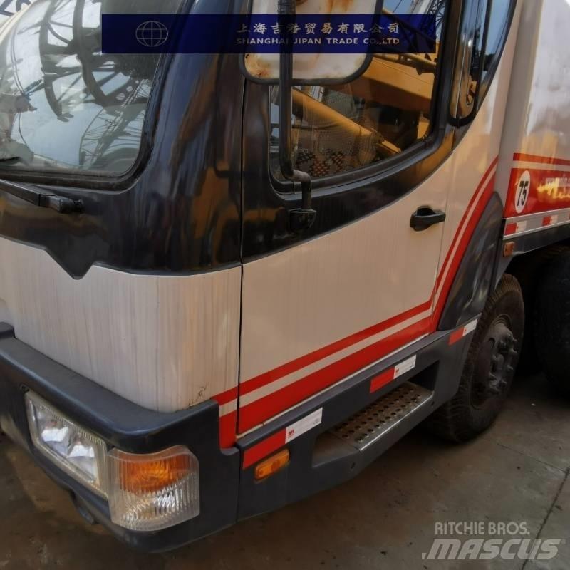 Zoomlion QY50V Univerzální terénní jeřáby