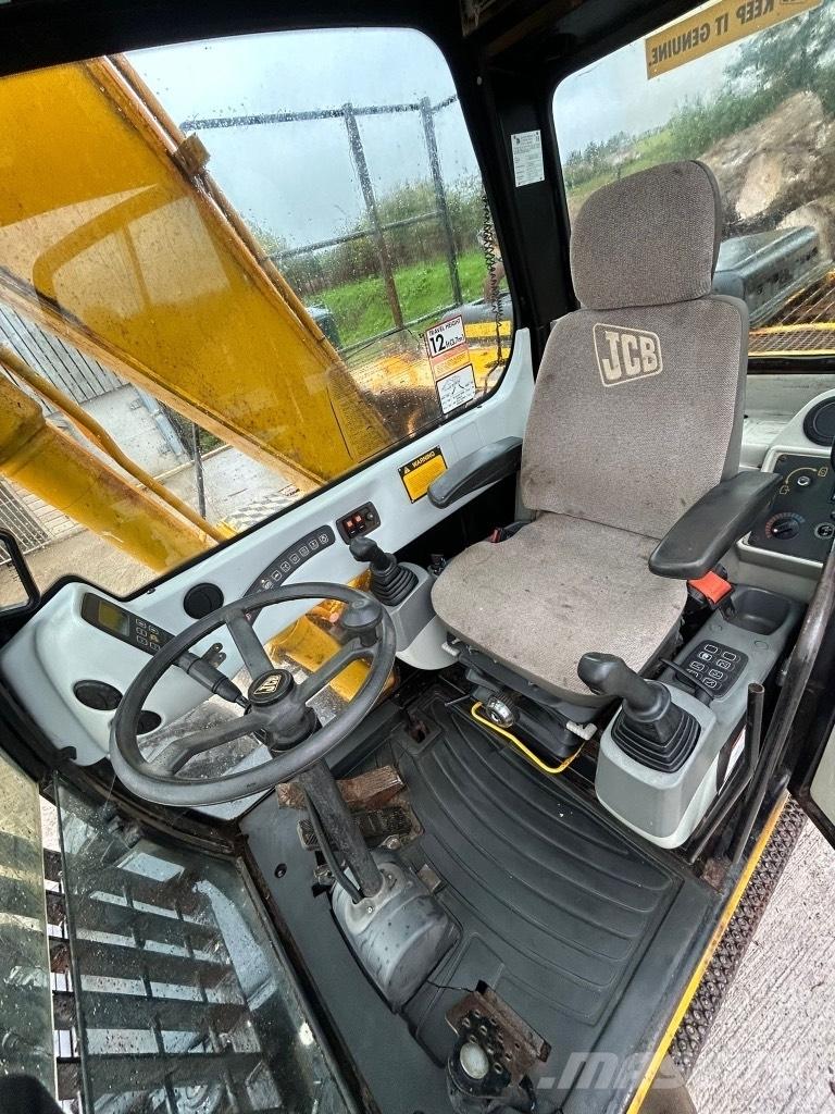 JCB JS 130 W Kolová rýpadla