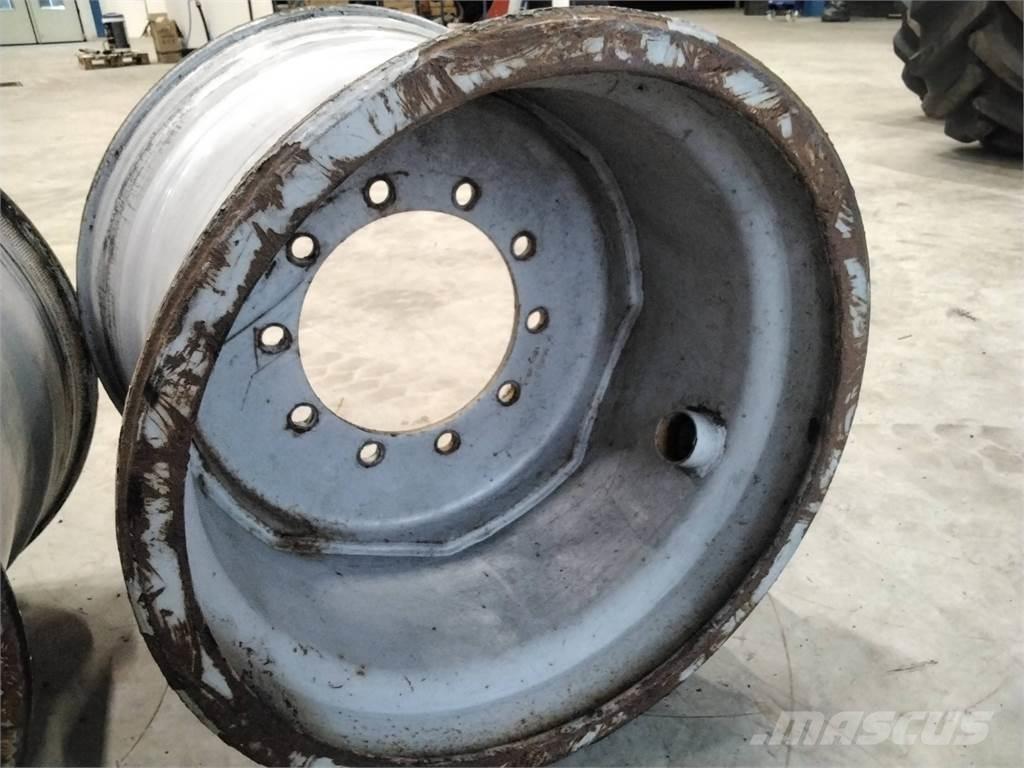 Valmet 890 20x26,5 Pneumatiky, kola a ráfky