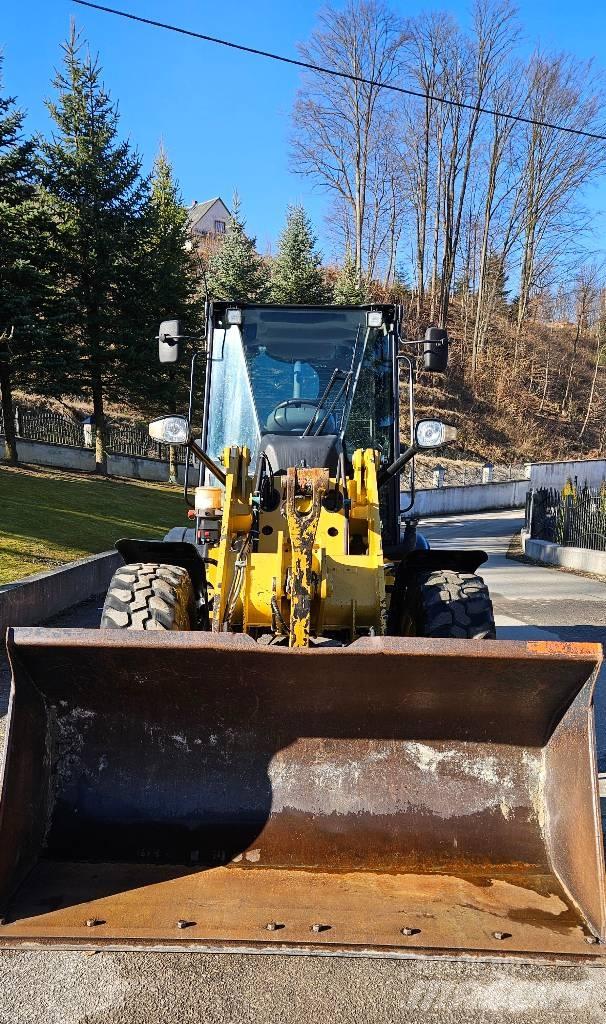 CAT 908 M Kolové nakladače