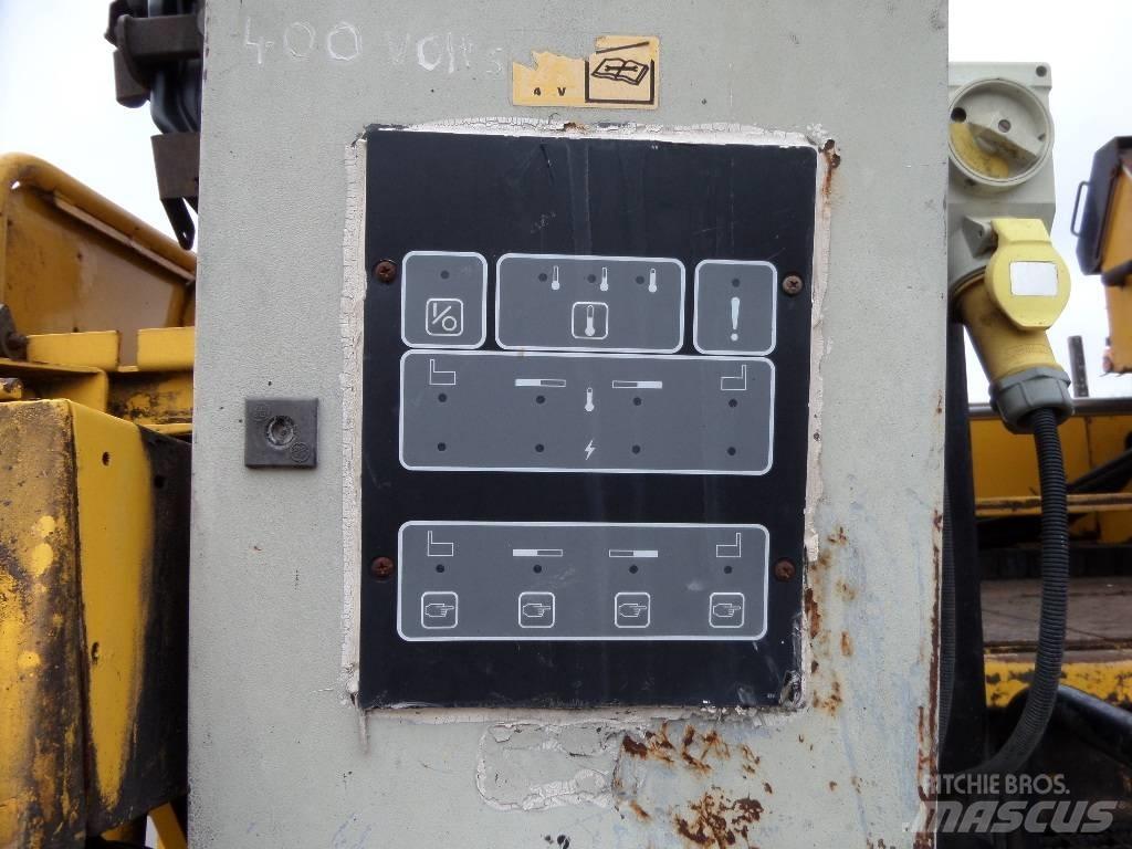 CAT AP 600 Finišery