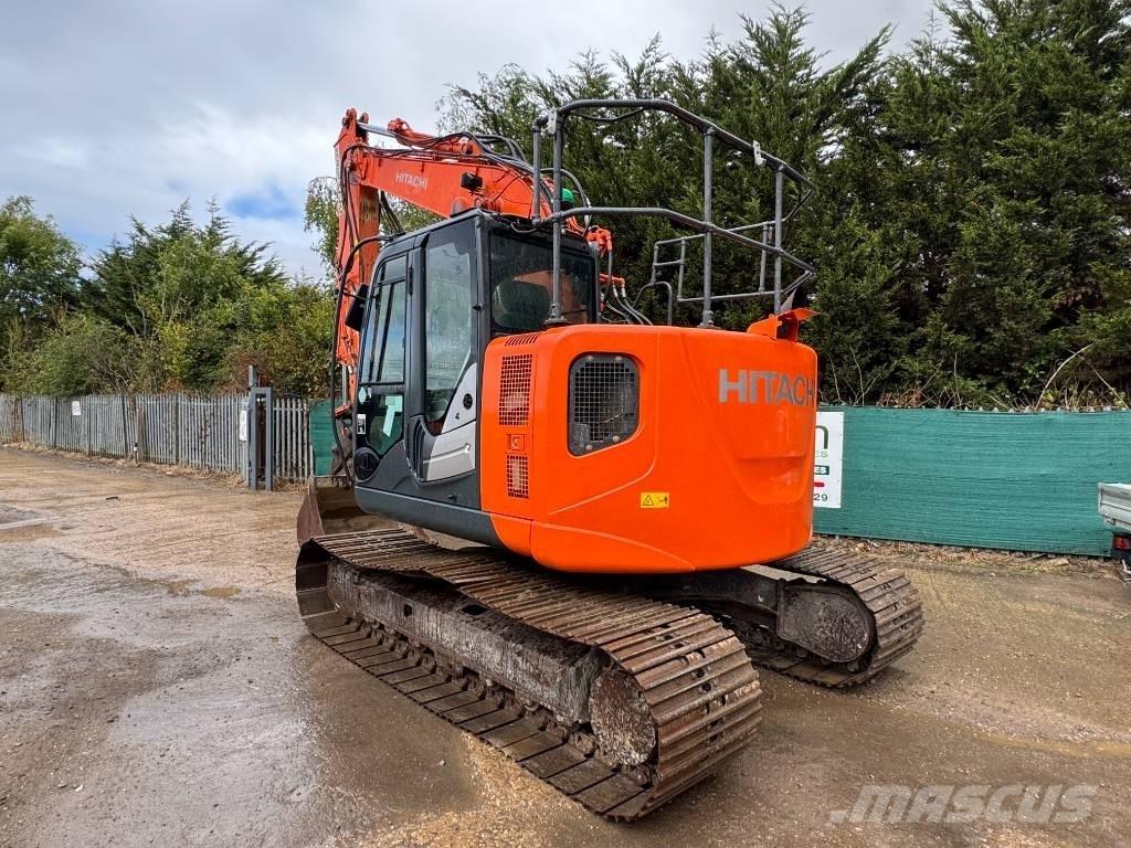 Hitachi ZX 135 US-5B Pásová rýpadla