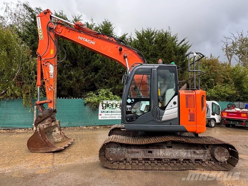 Hitachi ZX 135 US-5B Pásová rýpadla