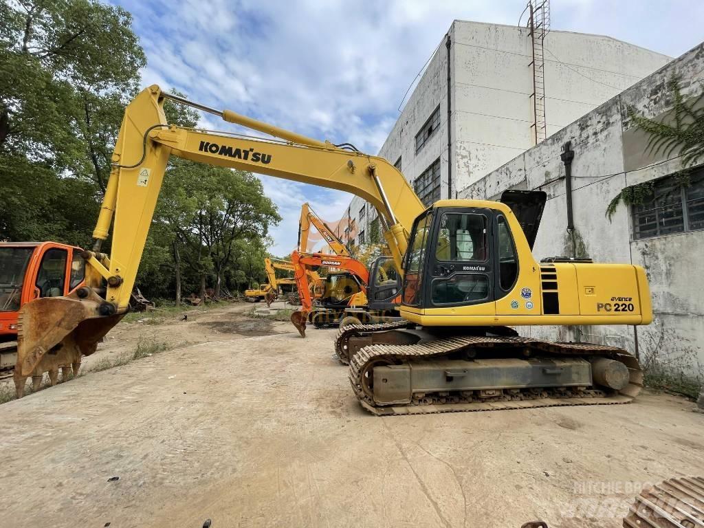 Komatsu PC 220 Pásová rýpadla