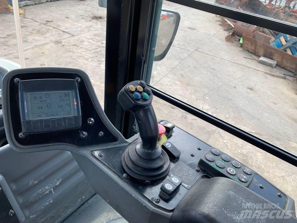 CAT CB 7 Tandemové válce