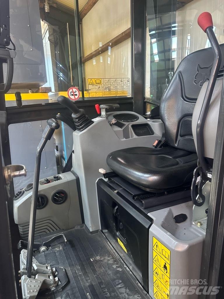 Bobcat E 20 Z Mini rýpadla < 7t
