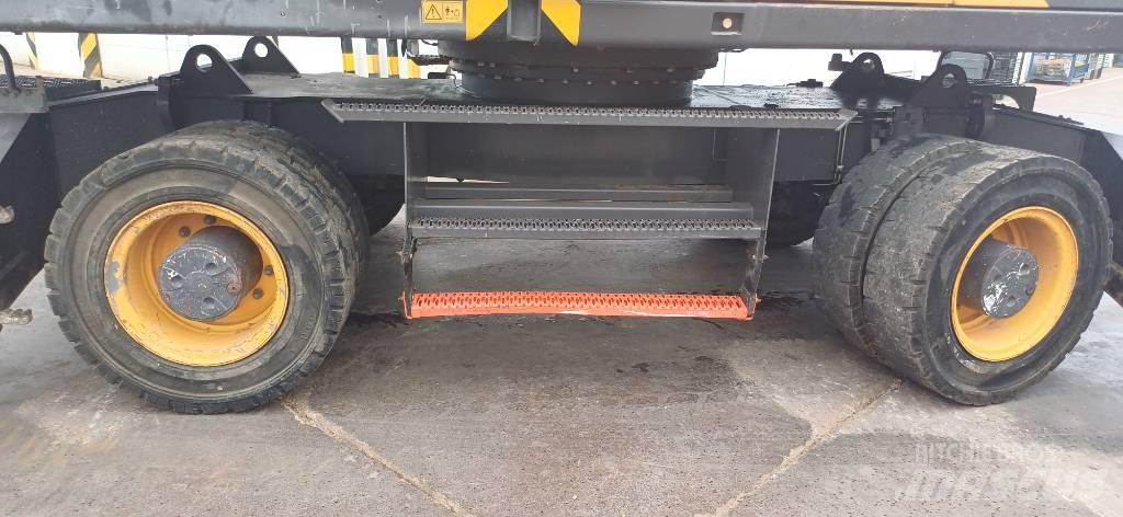 Volvo EW 240 E Kolová rýpadla