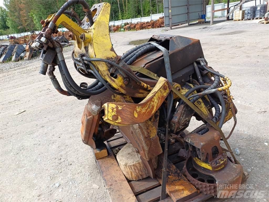 John Deere 480 Těžební hlavy